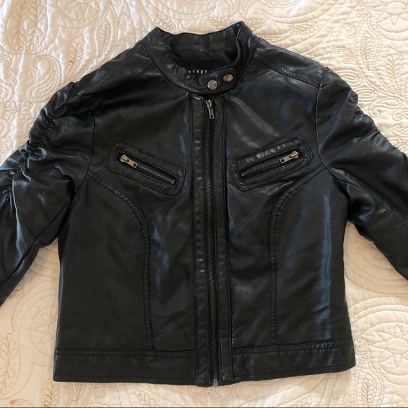 Leather Jacket - Picture 5 of 11